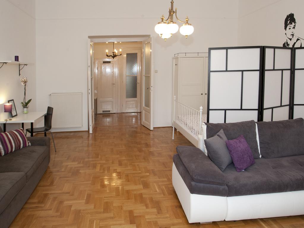 Alice Apartment Budapest Phòng bức ảnh