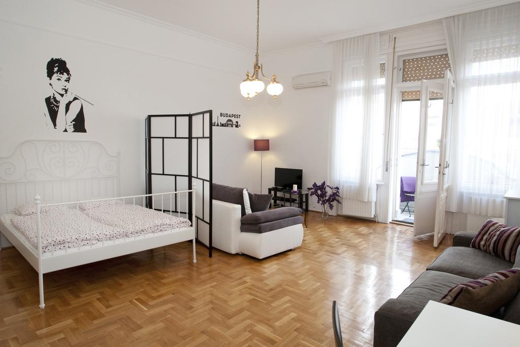 Alice Apartment Budapest Phòng bức ảnh